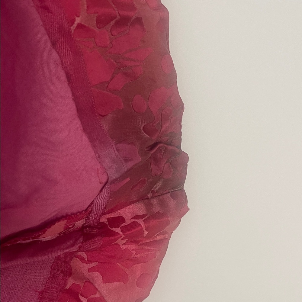 Vintage Estévez vivid rose hostess gown, Size Small. - Picture 6 of 13